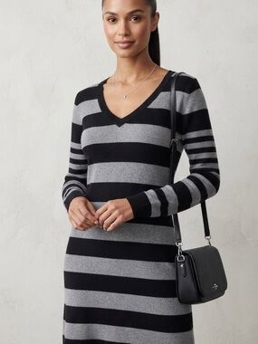 Vintage H&M Vneck Tunic/Dress Size XS